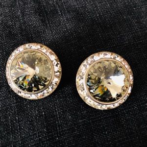 ❤️❤️New vintage spectacular clip earrings